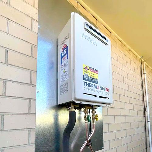 Enjoy 'Endless' Hot Water Today In Evanston